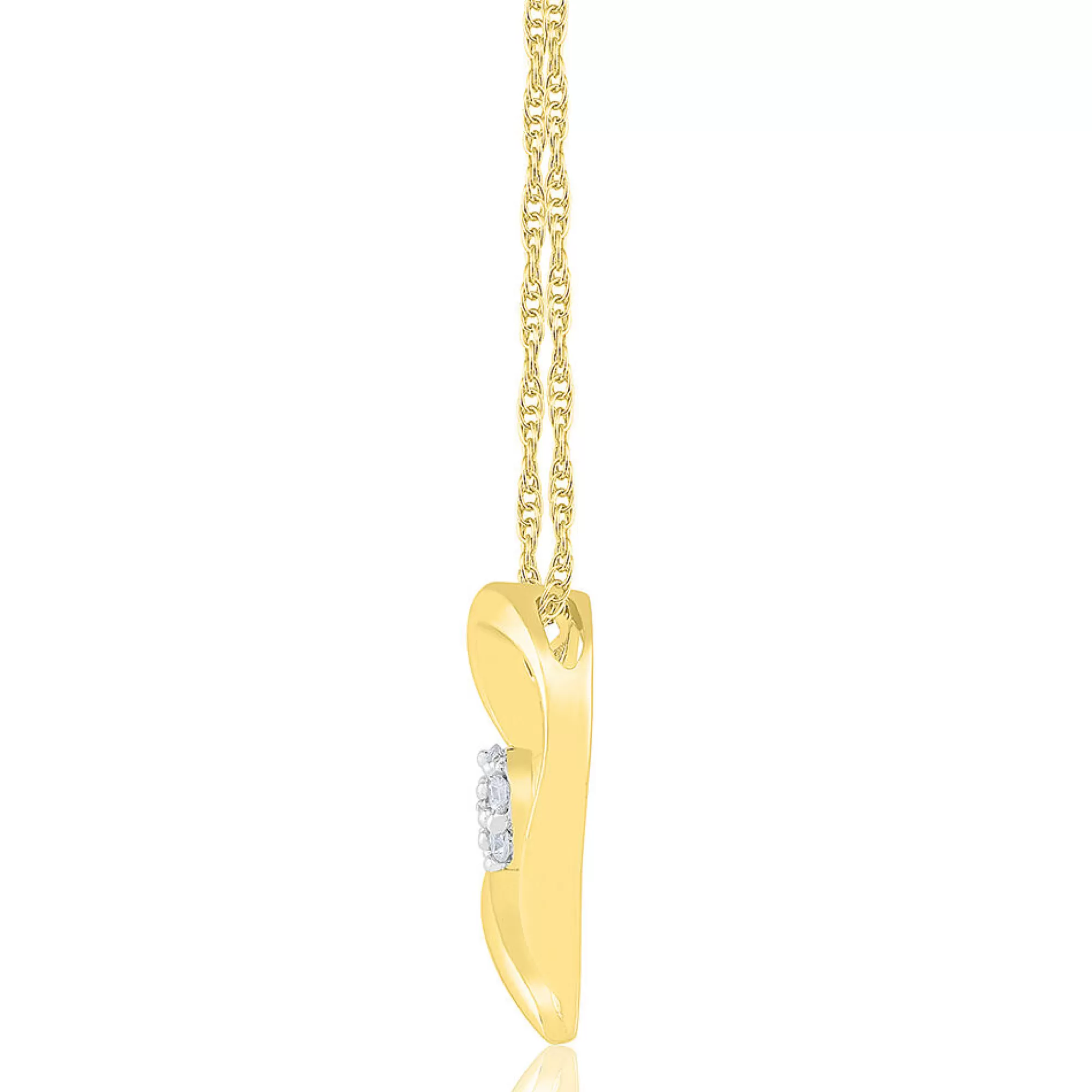 Necklaces & Pendants^Mirabela® 1/10 Ct. Tw. Diamond Round Cluster Heart Pendant In 10K Yellow Gold