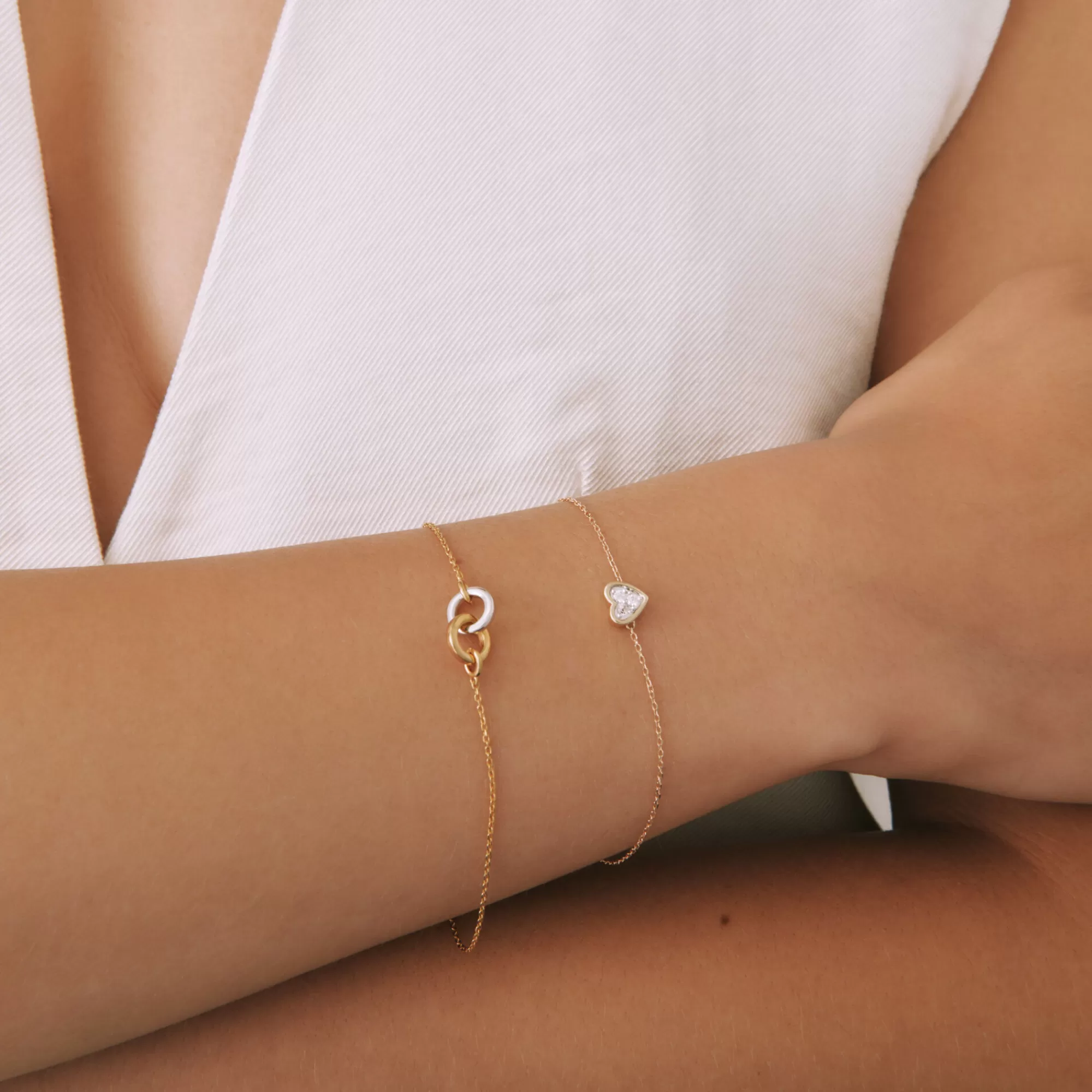 Bracelets^Laure by Aurate Diamond Heart Bracelet In 14K Yellow Gold (1/10 Ct. Tw.)